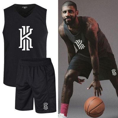 Muški sportski set od dva dijela koji uključuje majicu bez rukava + kratke hlače pogodan za košarku