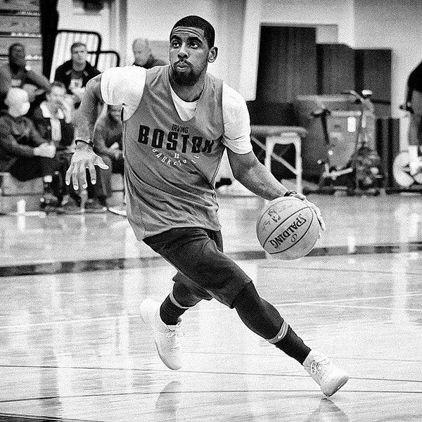 Dviejų dalių vyriškas sportinis rinkinys, įskaitant apatinę kelnaitę + šortus, tinkančius krepšiniui