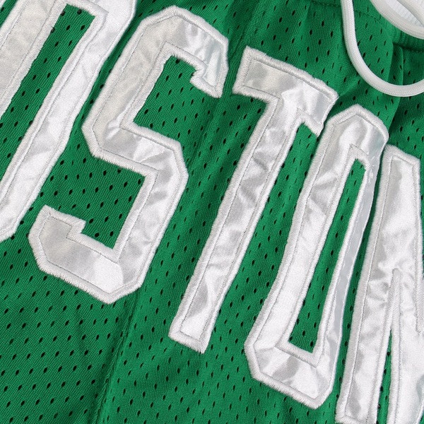 Muške sportske kratke hlače s natpisom pogodne za košarku