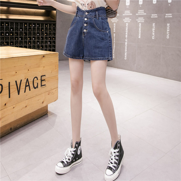 Új rövidnadrágmodell - magas derék