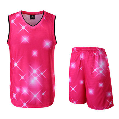 Korvpallimeeskond - kiiresti kuivavast kangast särk ja lühikesed püksid