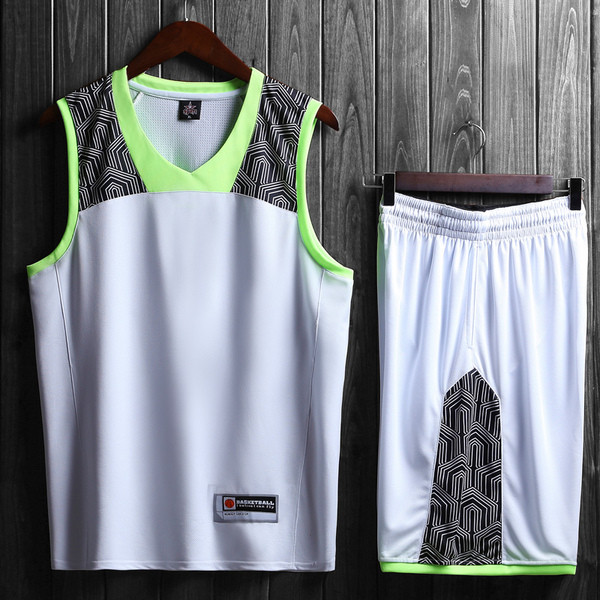 Krepšinio komplektas su marškinėliais ir šortais