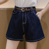 Novi model plavih traper hlačica sa remenom