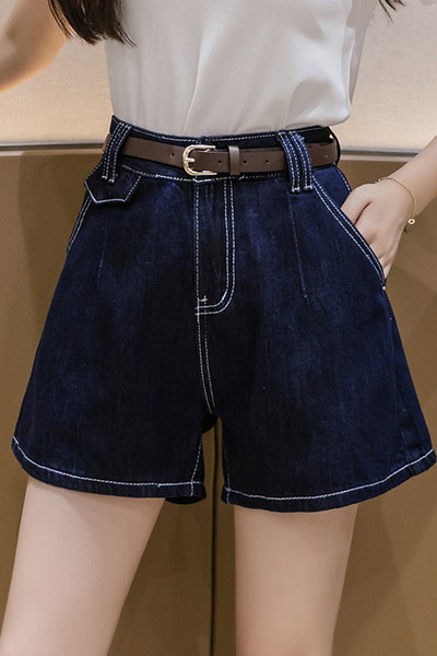 Novi model plavih traper hlačica sa remenom