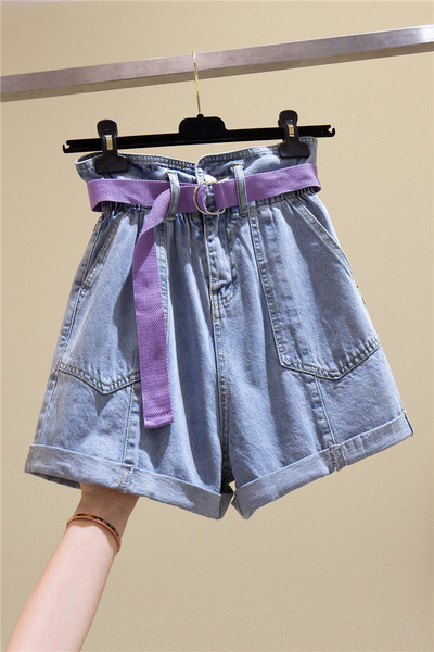 Ženske kratke traperice s remenom i visokim strukom