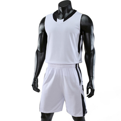 Vyriška sportinė komanda krepšiniui tinkančiais šortais ir trumpikėmis