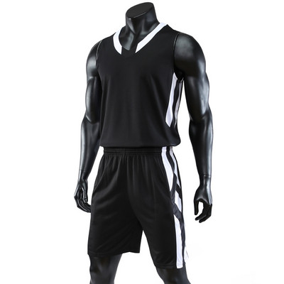 Vyriška sportinė komanda krepšiniui tinkančiais šortais ir trumpikėmis