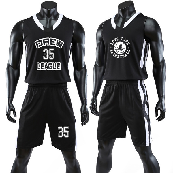 Vyriška sportinė komanda krepšiniui tinkančiais šortais ir trumpikėmis