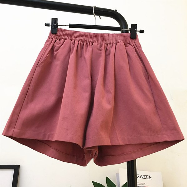 Női alkalmi rövidnadrág elasztikus derékkal, különböző színekben