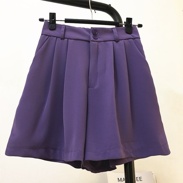 Alkalmi rövidnadrág magas derékkal és zsebekkel, különböző színekben