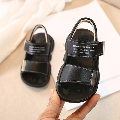 Modern gyerekszandál sima modell matricákkal