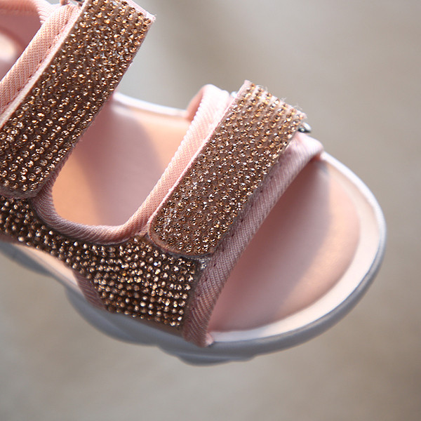 ÚJ modell gyerekszandál kövekkel és matricákkal lányoknak