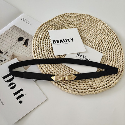 Vékony női öv fém elemmel - elasztikus