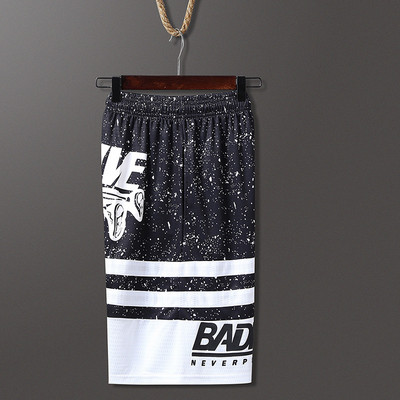 Men`s basketball shorts made of quick-drying fabric