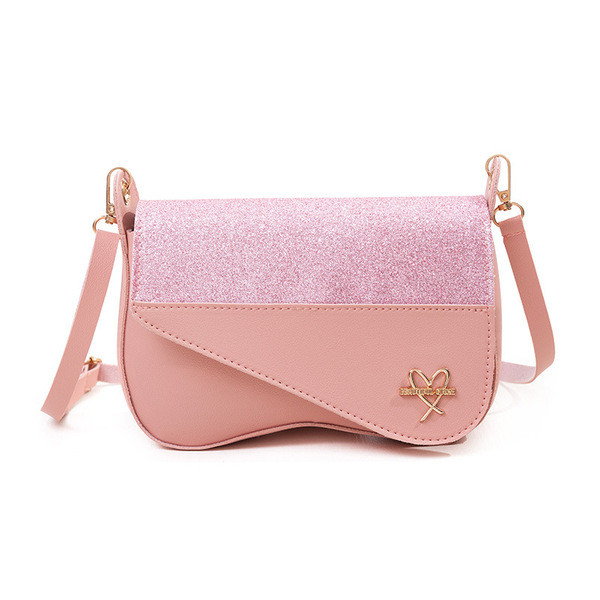 Νέο μοντέλο γυναικεία τσάντα μικρό μεγέθου με μεταλλικό στοιχείο και γυαλιστερή επίδραση