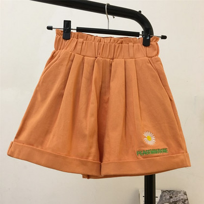 Γυναικεία σορτς με ελαστική μέση και κέντημα