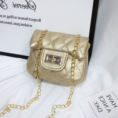 Μοντέρνα τσάντα ώμου από έκο δέρμα