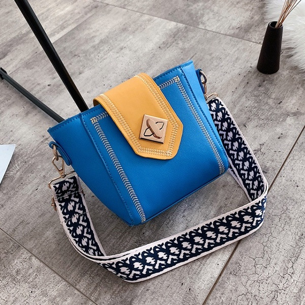 Új modell női műbőr válltáska