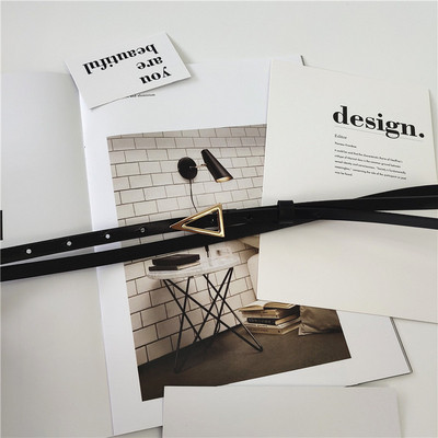 Vékony női bőr öv fém háromszöggel