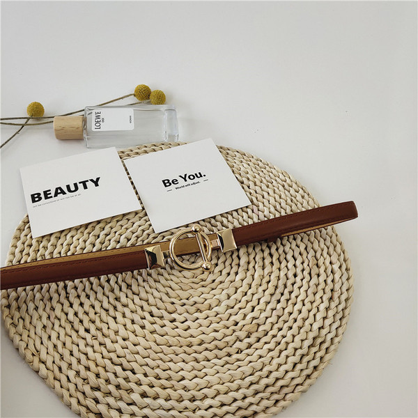 Γυναικεία έκο δερμάτινη ζώνη με μεταλλικό δαχτυλίδι