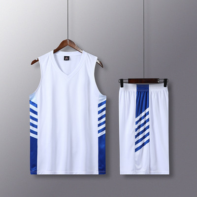 Vyrų sporto komanda tinkama krepšiniui