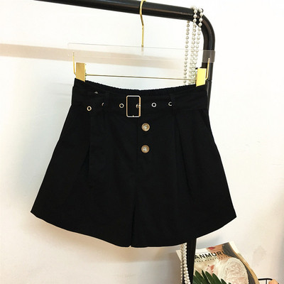 Γυναικεία σορτς με ζώνη και ελαστική μέση