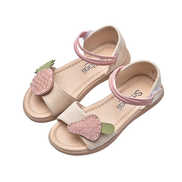 Modern gyerekszandál matricával és 3D elemmel