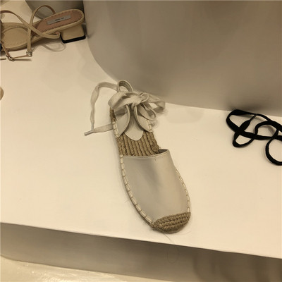 Női szandál típusú espadrillek új modellje