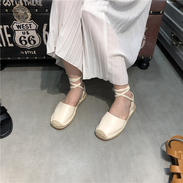 Női szandál típusú espadrillek új modellje