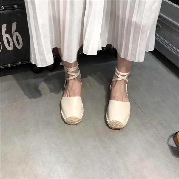 Női szandál típusú espadrillek új modellje