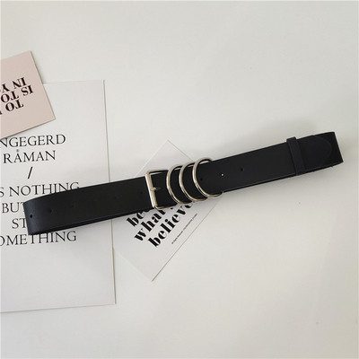 Γυναικεία έκο δερμάτινη ζώνη με μεταλλικά δαχτυλίδια