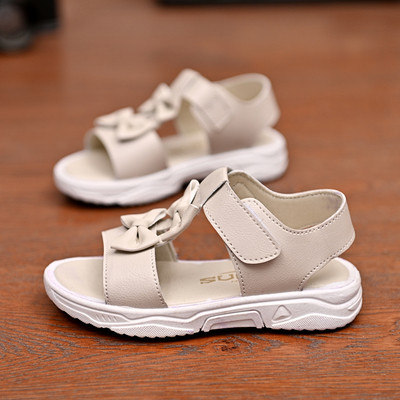 Alkalmi gyerekszandál szalaggal és szalagokkal