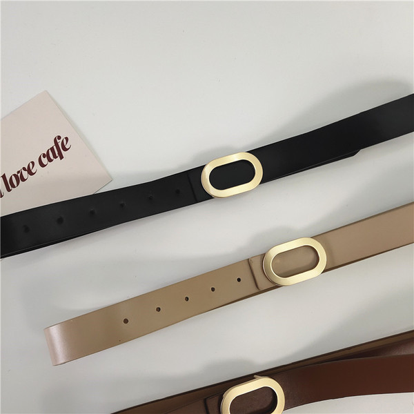 Női bőr öv fém elemmel