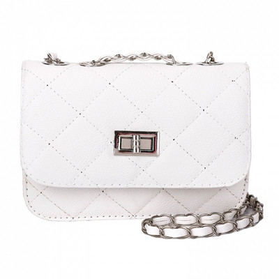 Napi női válltáska és fém csat