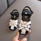 ΝΕΟ μοντέλο παιδικά σανδάλια με αγκράφα και γυαλιστερό αποτέλεσμα