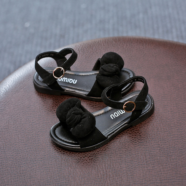 Alkalmi gyerekszandál csattal és szalaggal