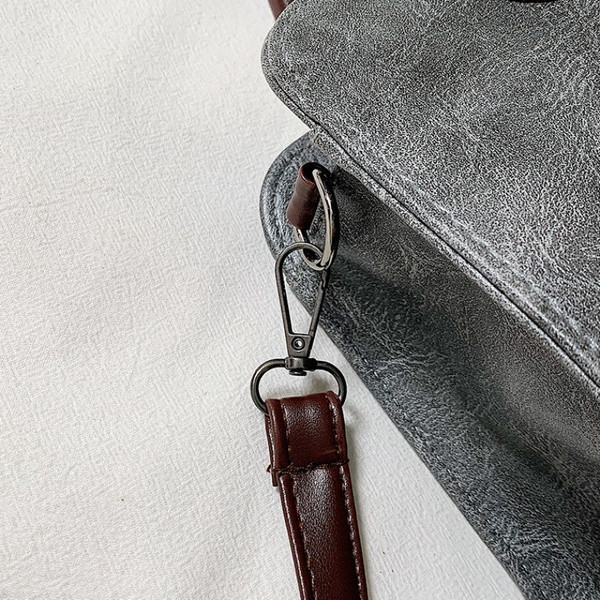 Modern női táska műbőrből bolyhos