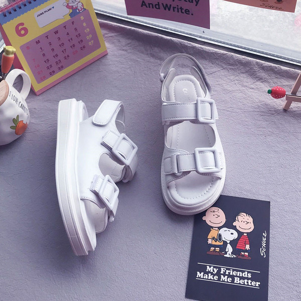 Alkalmi női szandál lapos talppal, három színben