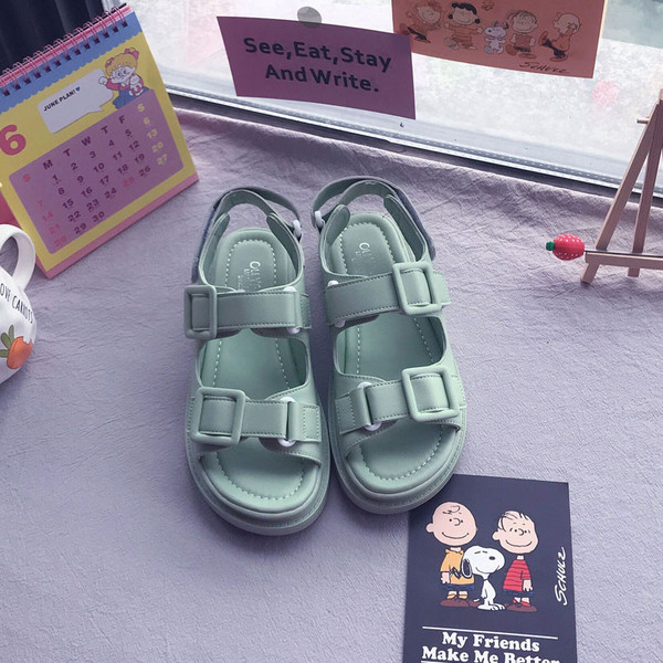 Alkalmi női szandál lapos talppal, három színben