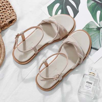 Női szandál öko velúrból, lapos talppal