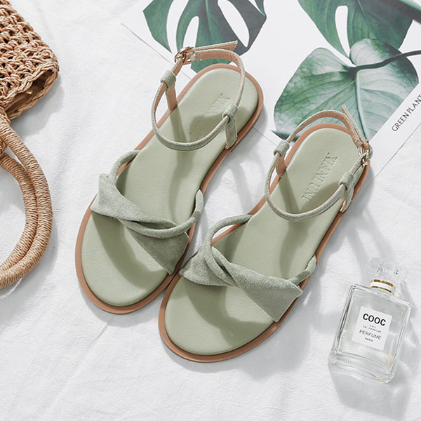 Női szandál öko velúrból, lapos talppal