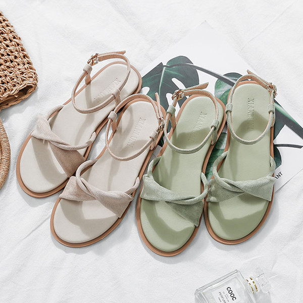 Női szandál öko velúrból, lapos talppal