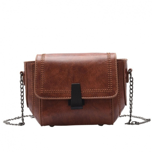 Σύγχρονη γυναικεία τσάντα με μεταλλική αλυσίδα ώμου