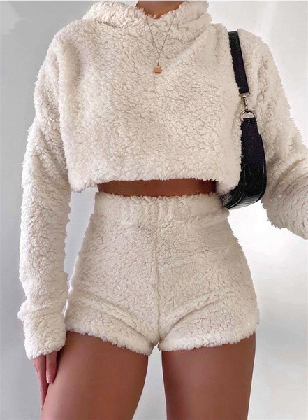 ÚJ modell kétrészes női szett, alkalmas őszre és télre