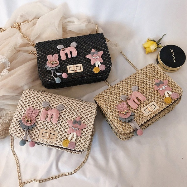 Alkalmi női táska fém csattal