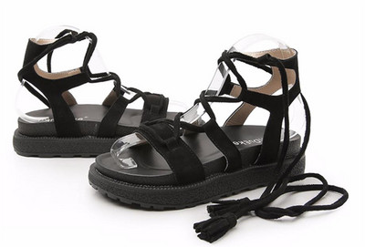 Moderne ženske sandale sa platformom i vezicama od eko brušene kože