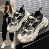 Nyári női tornacipő lapos talppal és fűzővel