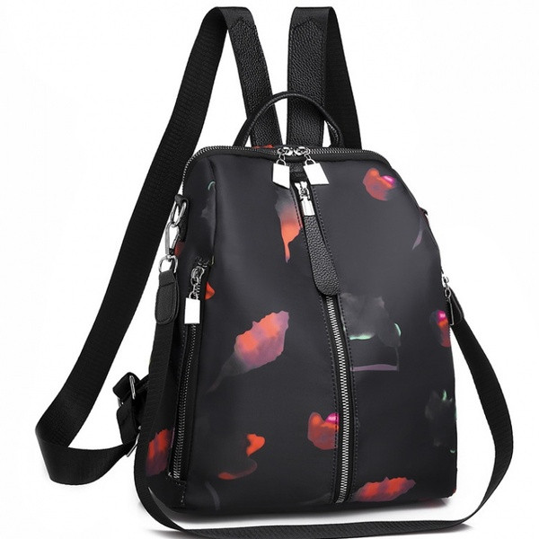 Napi cipzáras női hátizsák - fekete színben