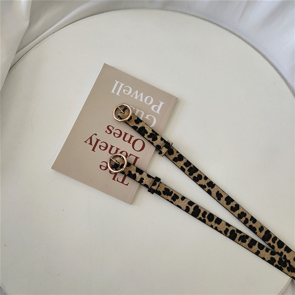 Öko velúrból készült női öv leopárd mintával