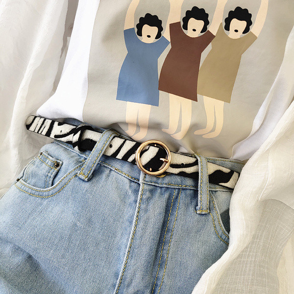 Vékony női öv jobb oldali zebrával